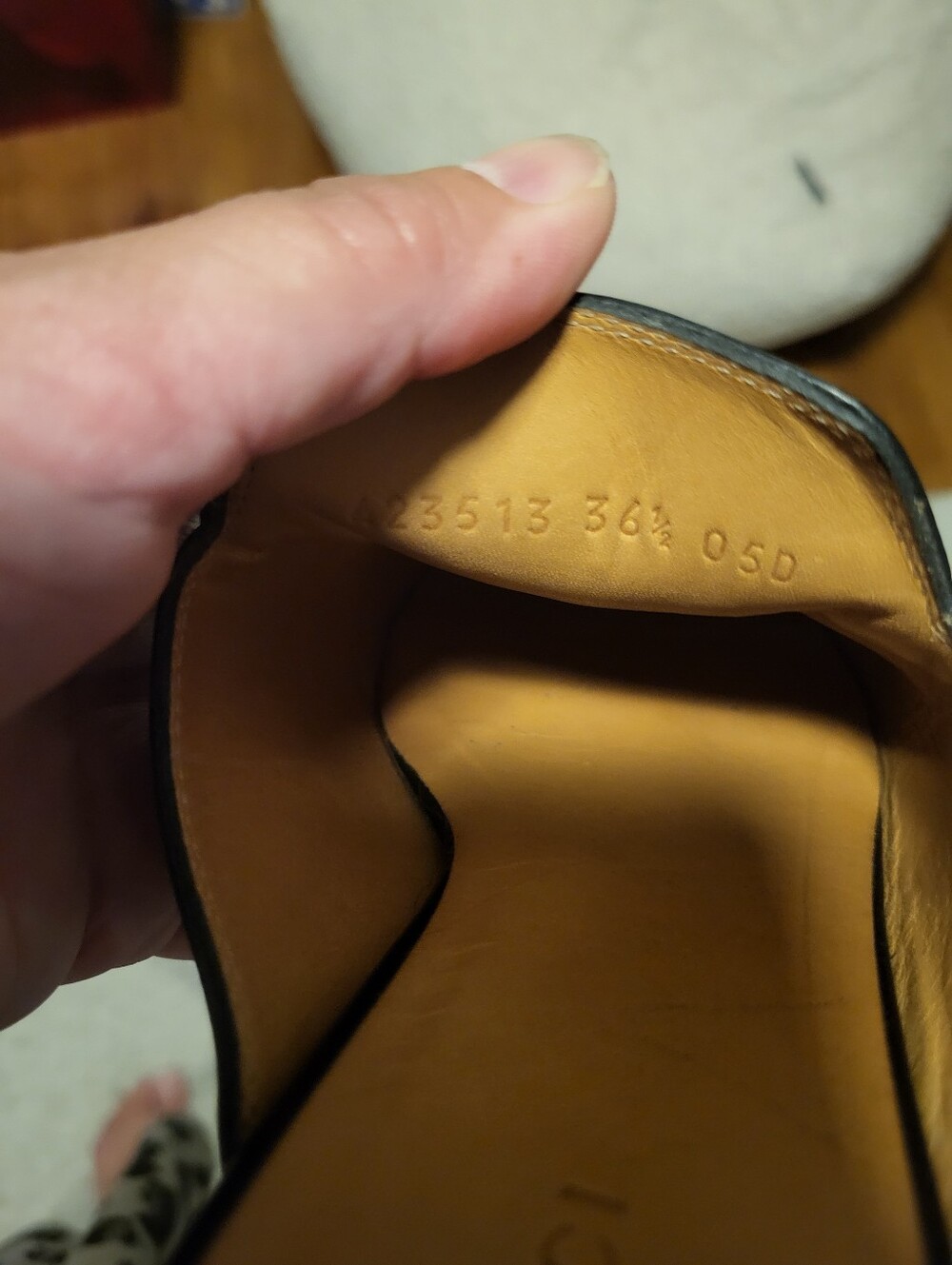 Gucci Black Leather Horsebit Loafers - Picture 5 of 6
